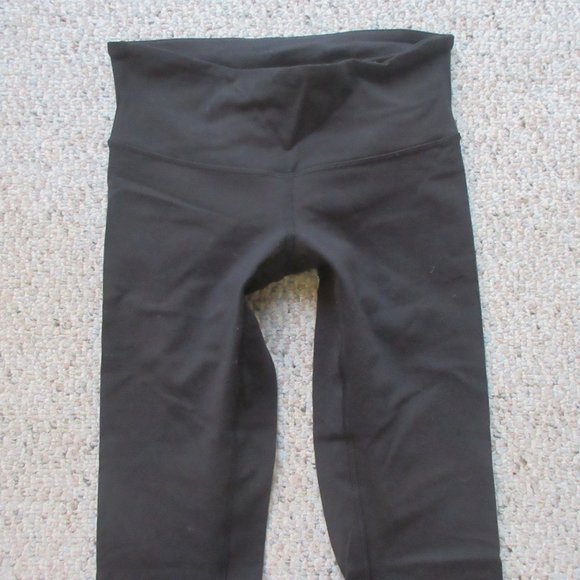 Lululemon Wunder Under Pant - Black - Sizes 2 & 4 - Picture 3 of 16